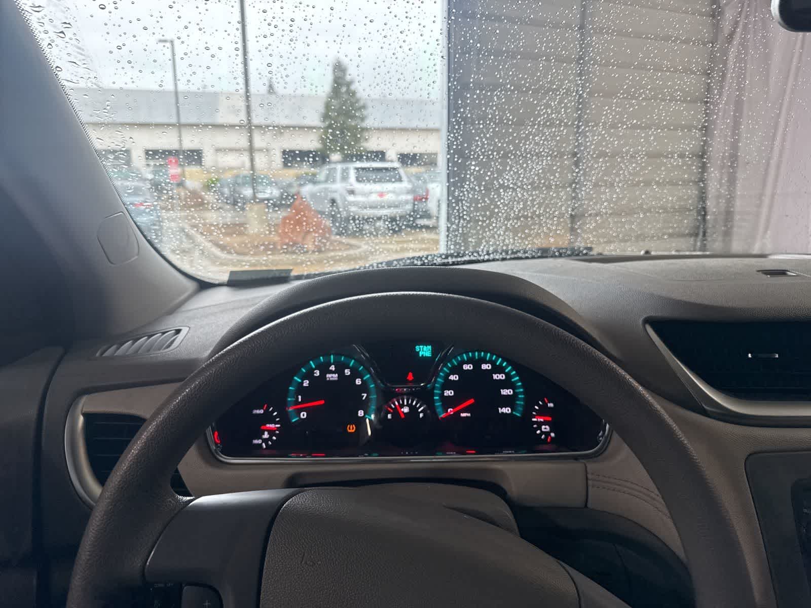 Thumbnail: 2017 Chevrolet Traverse - 23