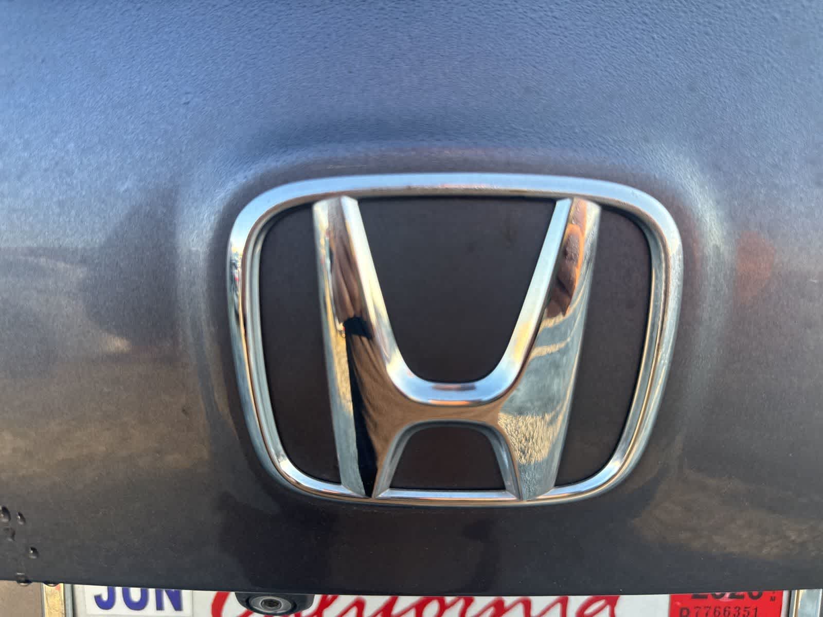 Thumbnail: 2017 Honda Pilot - 12