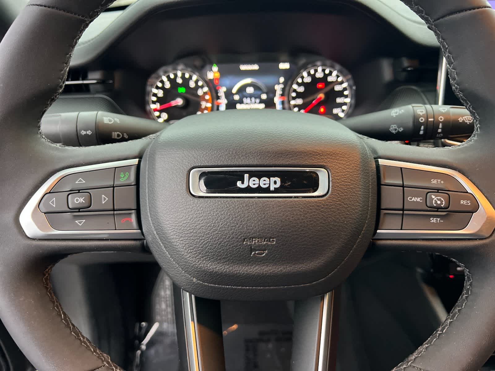 Thumbnail: 2023 Jeep Compass - 23