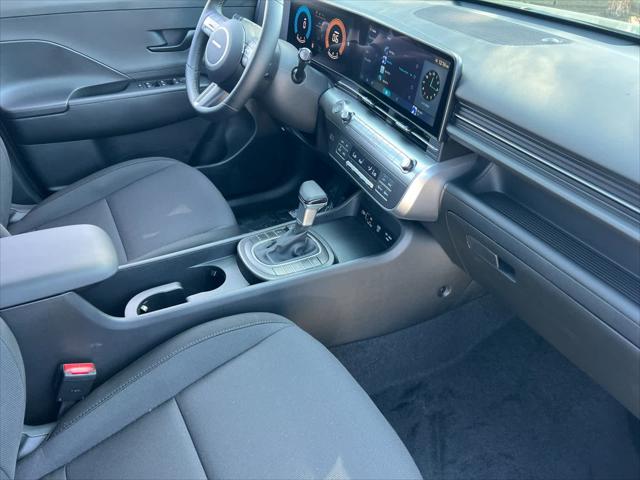 2025 Hyundai Kona SEL 17