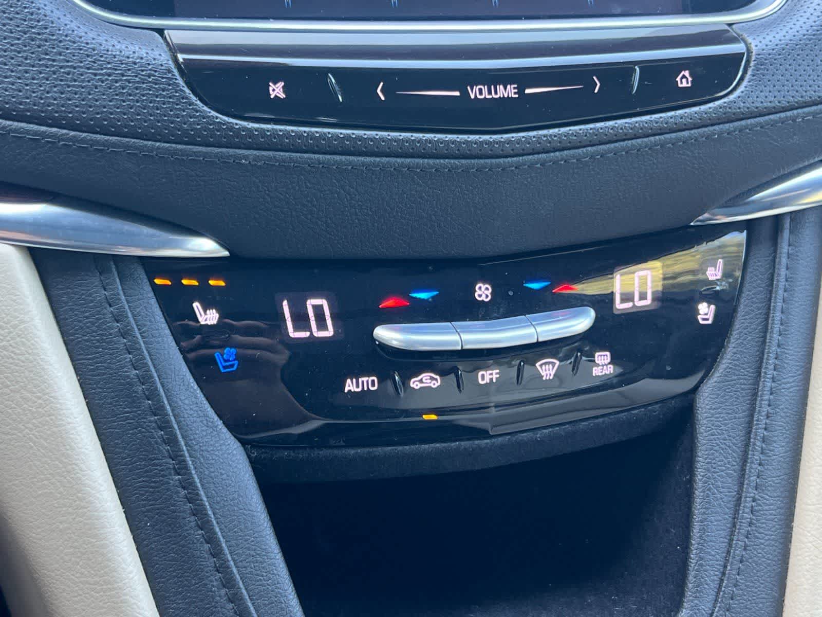 Thumbnail: 2017 Cadillac XT5 - 21