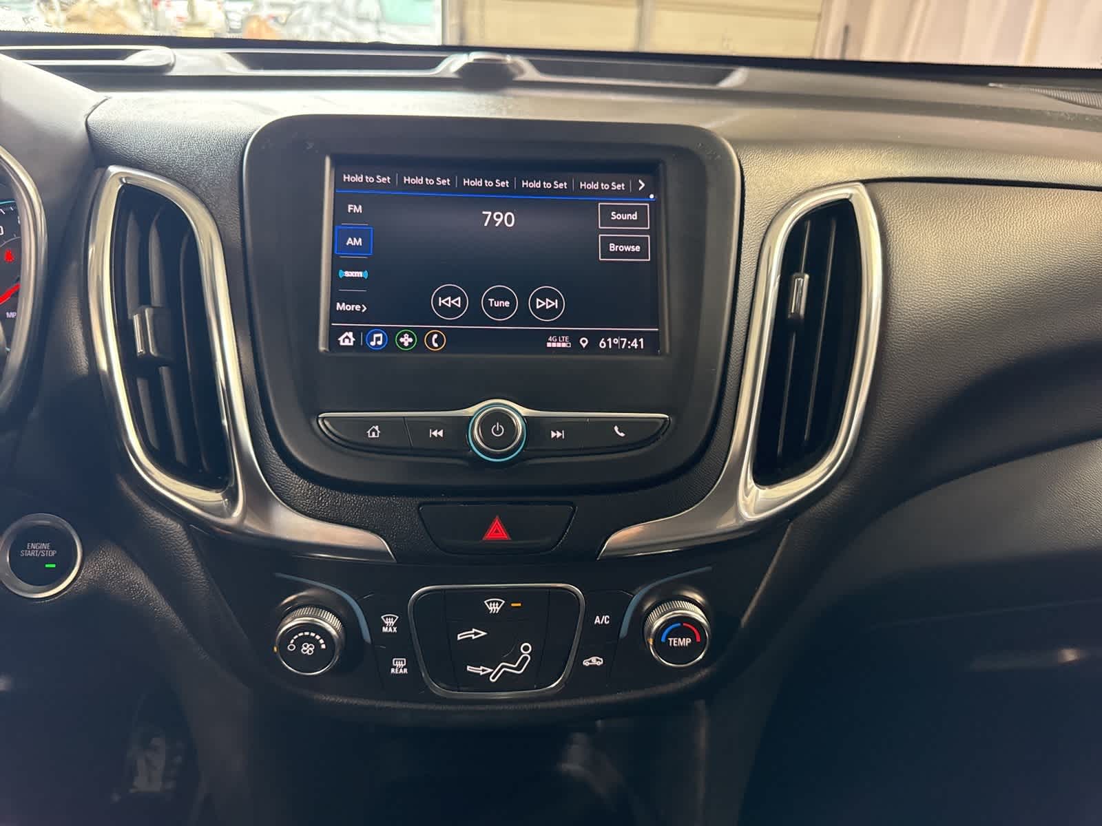 Thumbnail: 2021 Chevrolet Equinox - 22