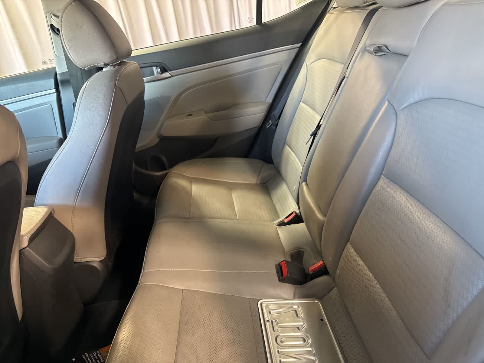 Thumbnail: 2020 Hyundai Elantra - 16