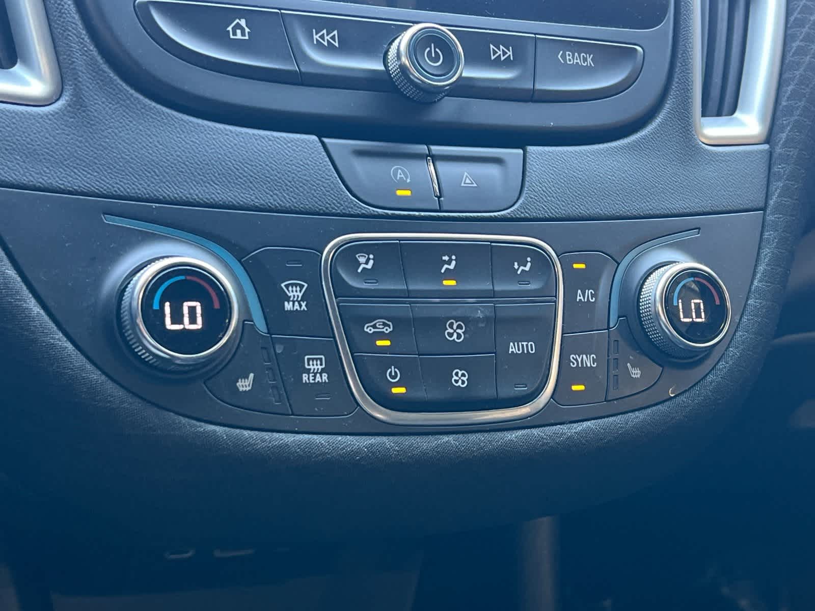 Thumbnail: 2023 Chevrolet Malibu - 19