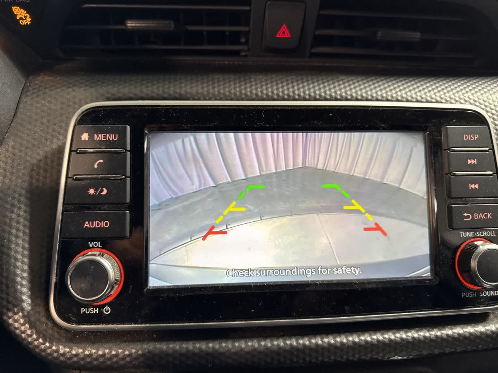 Thumbnail: 2018 Nissan Kicks - 21