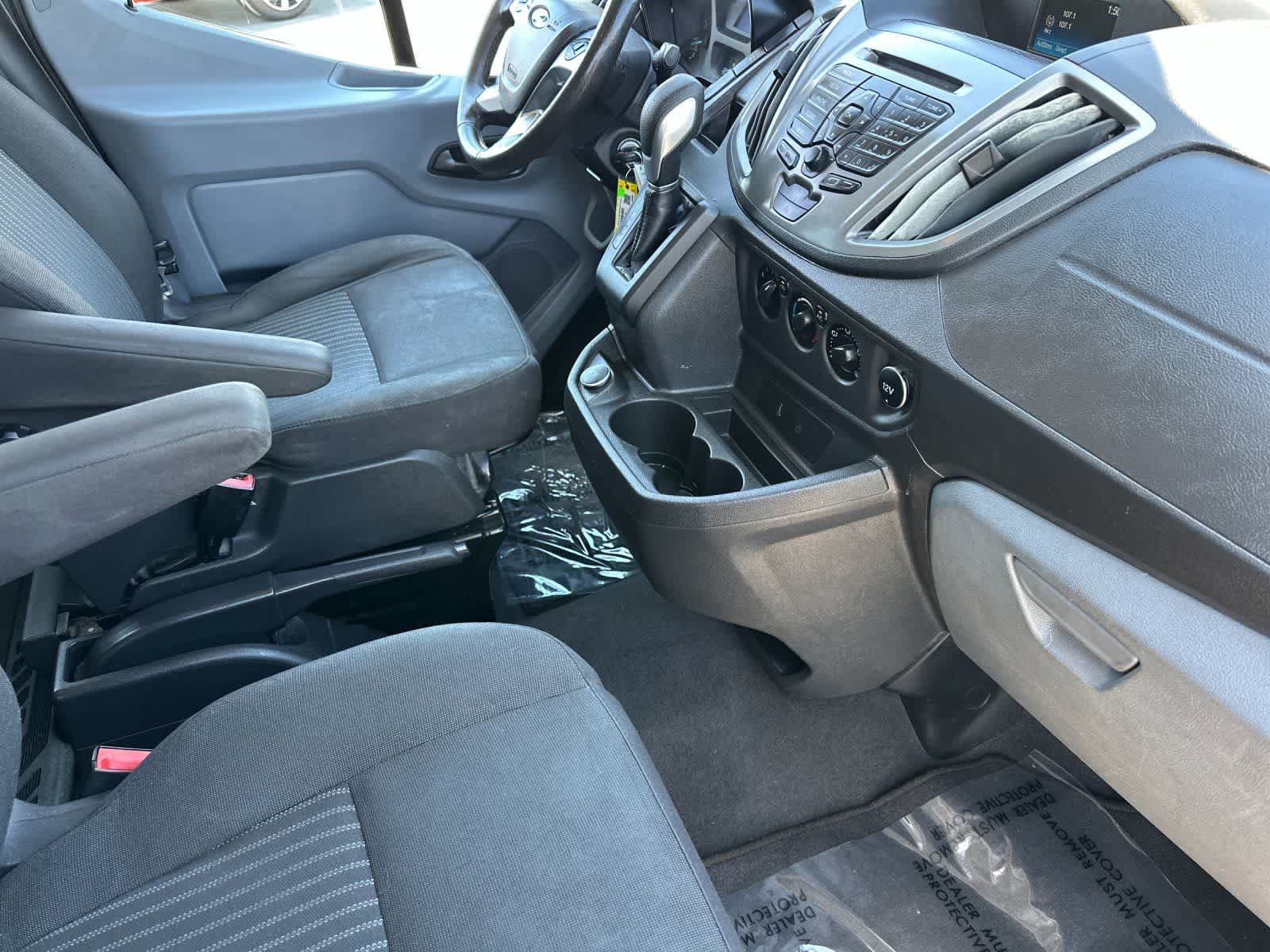 Thumbnail: 2017 Ford Transit Series - 18