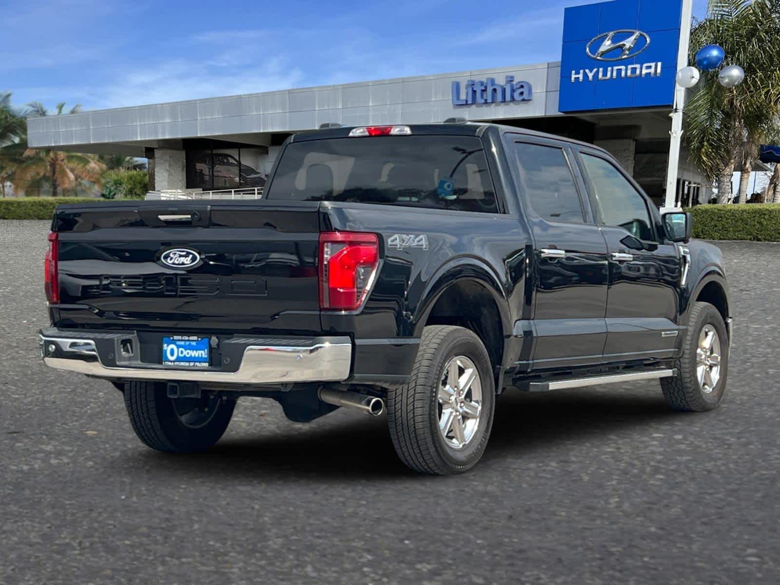 2024 Ford F-150 XLT photo 2