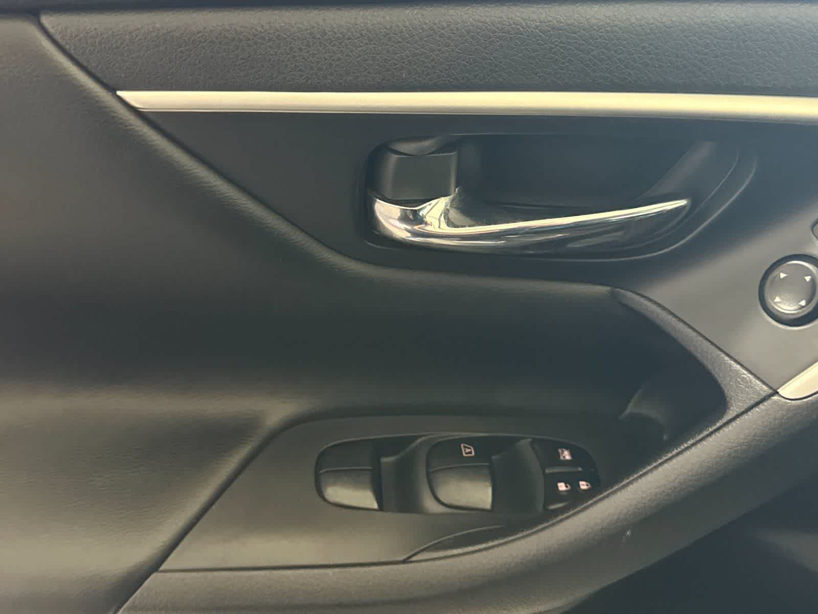 Thumbnail: 2016 Nissan Altima - 13