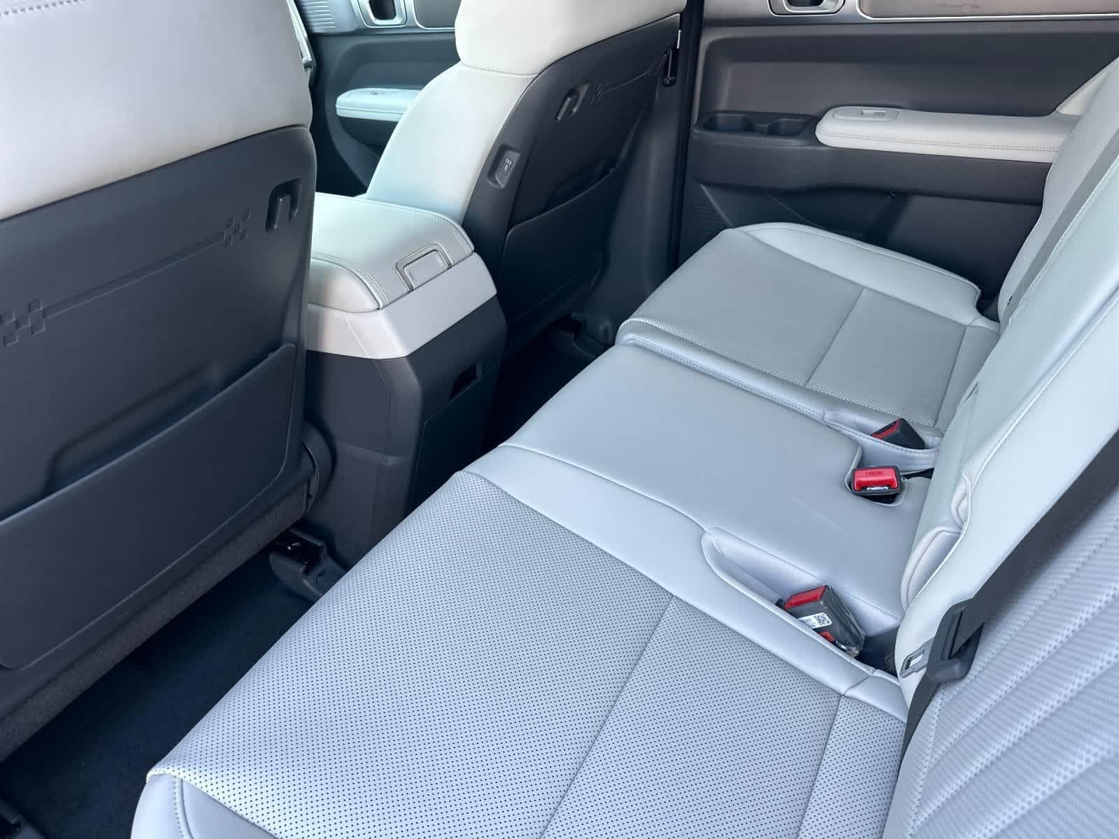 Thumbnail: 2026 Hyundai Santa Fe - 4