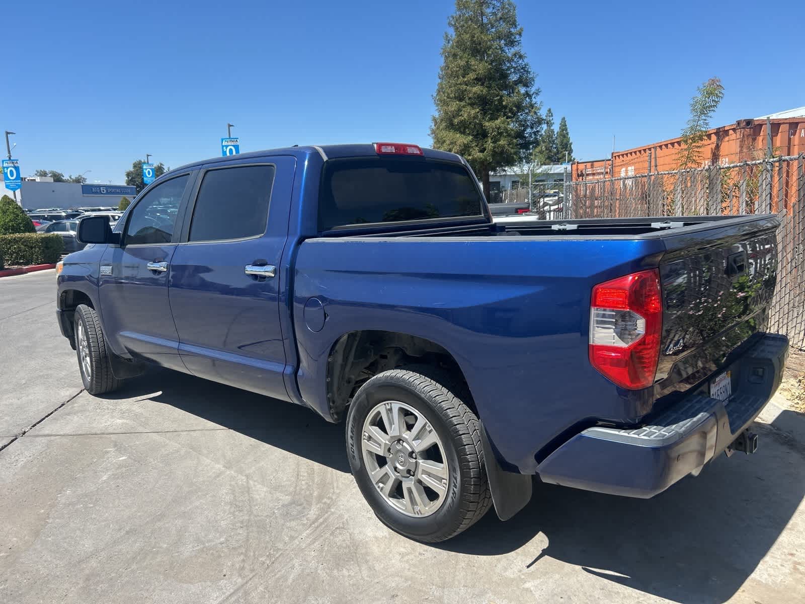 Thumbnail: 2014 Toyota Tundra - 15