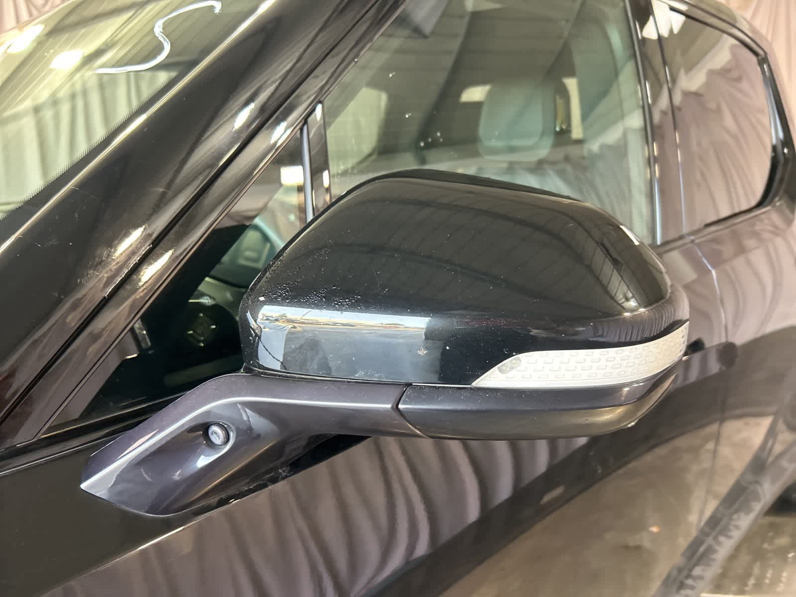 Thumbnail: 2022 Rivian R1T - 16