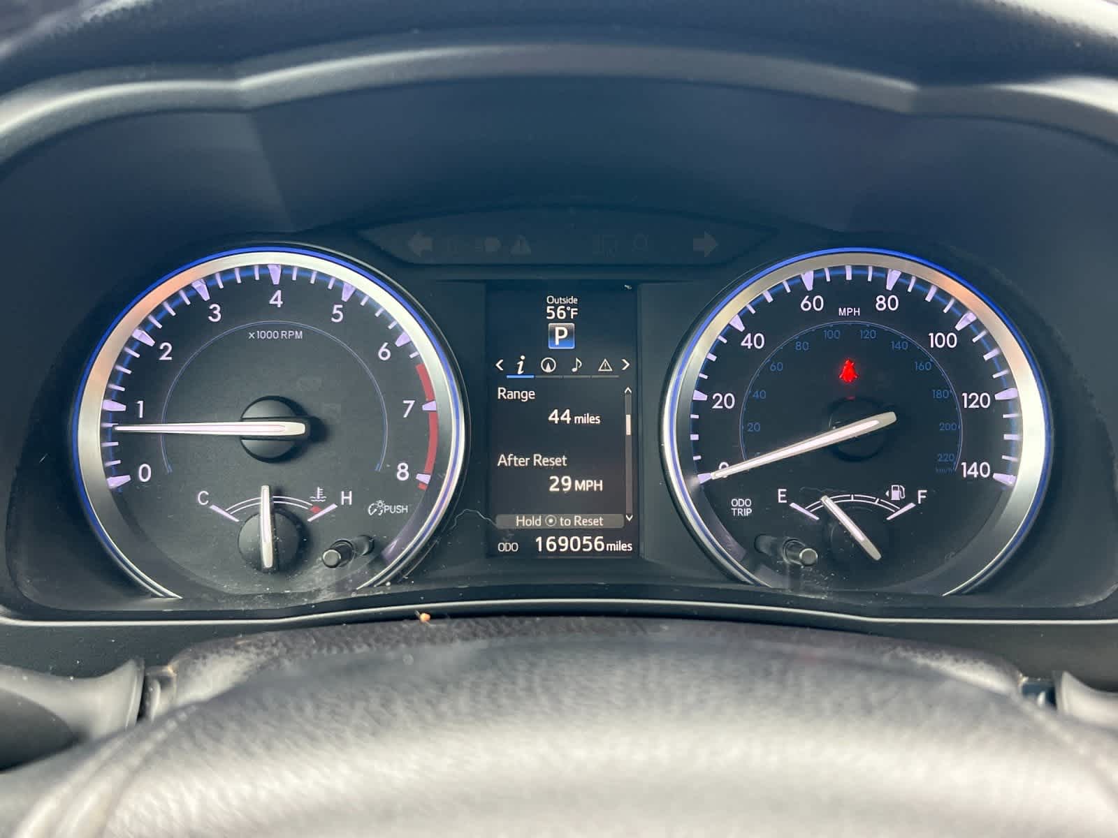 Thumbnail: 2015 Toyota Highlander - 26