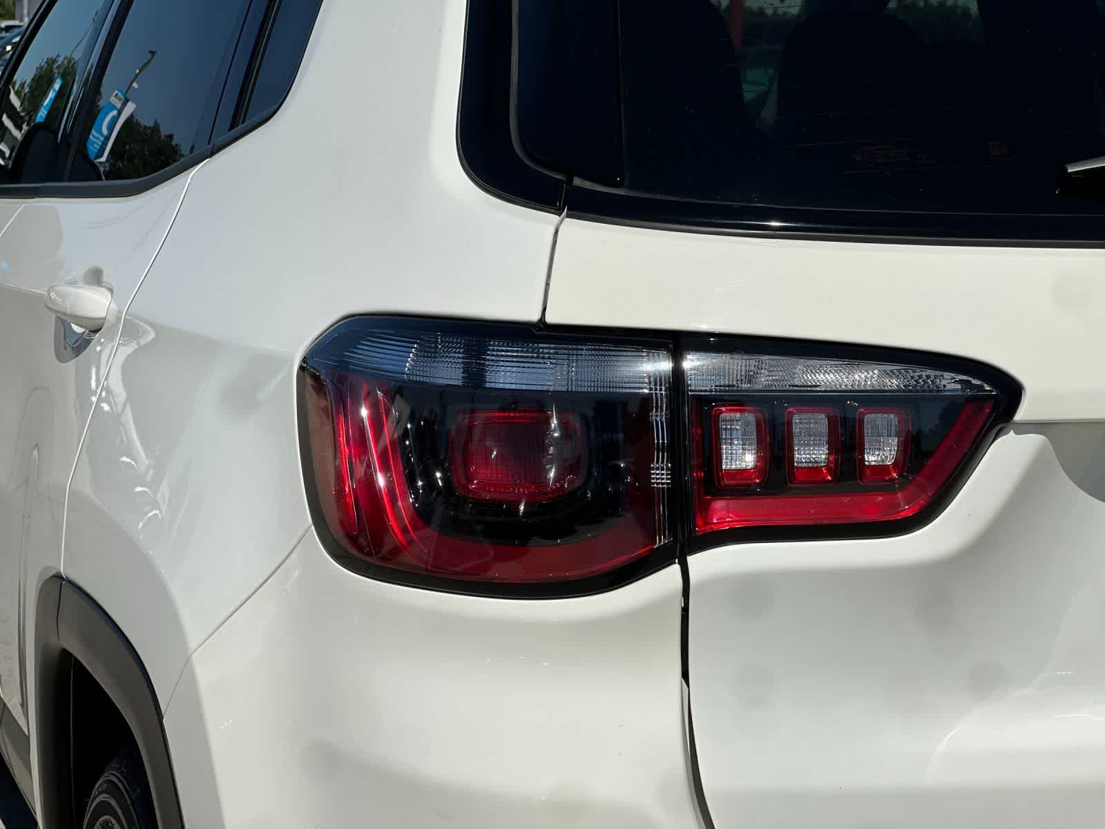 Thumbnail: 2021 Jeep Compass - 28
