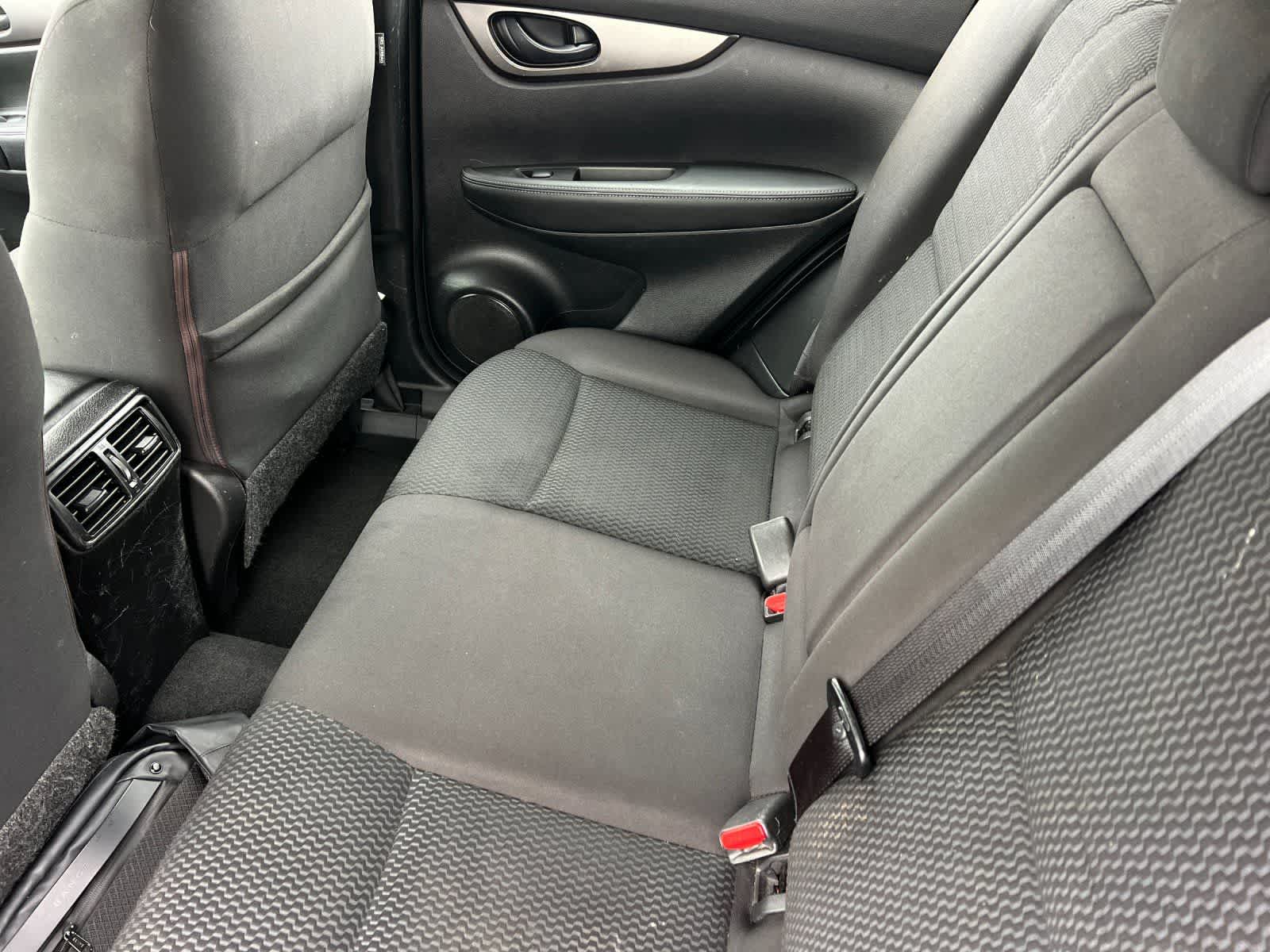 2019 Nissan Rogue Sport S photo 4