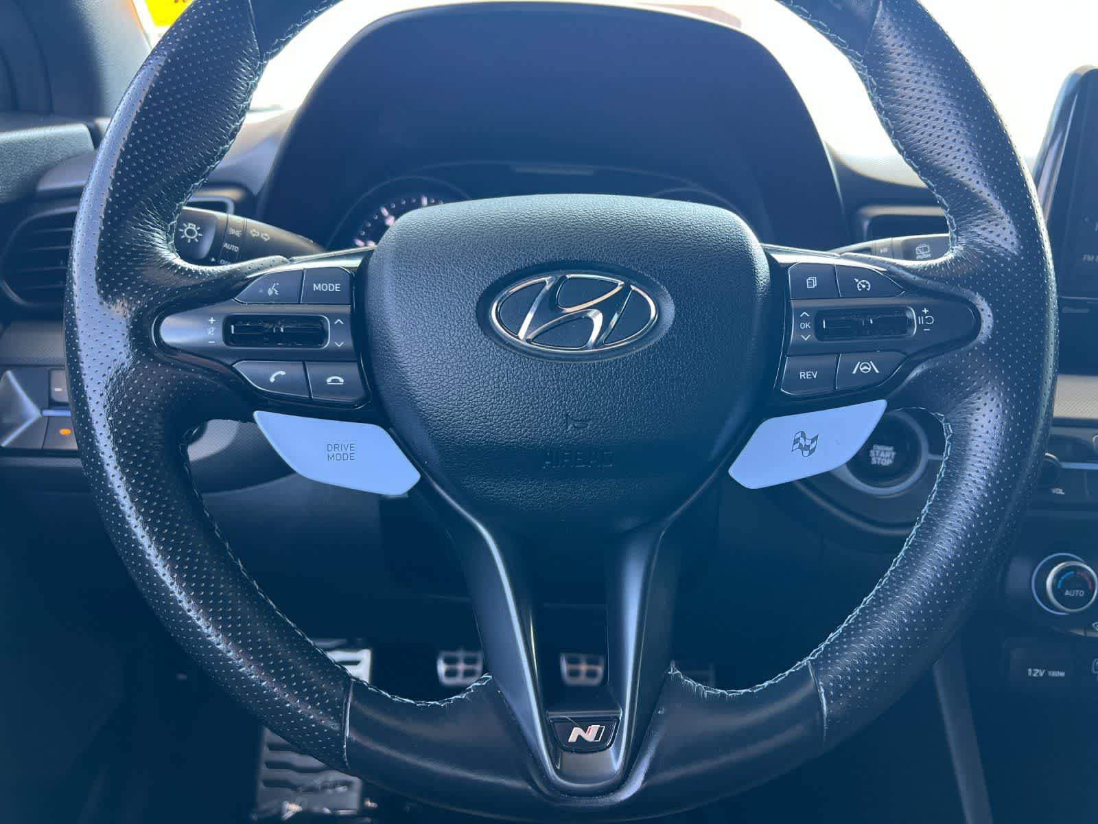 Thumbnail: 2022 Hyundai Veloster - 25