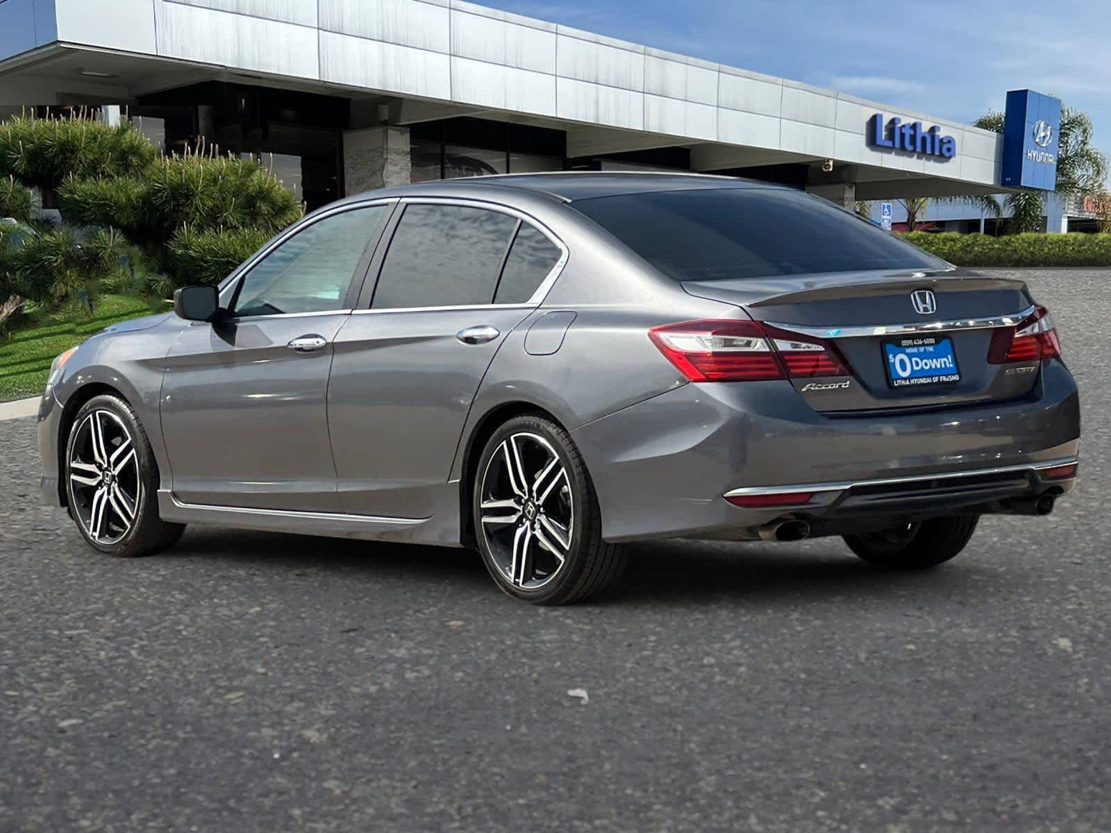 Thumbnail: 2017 Honda Accord - 6
