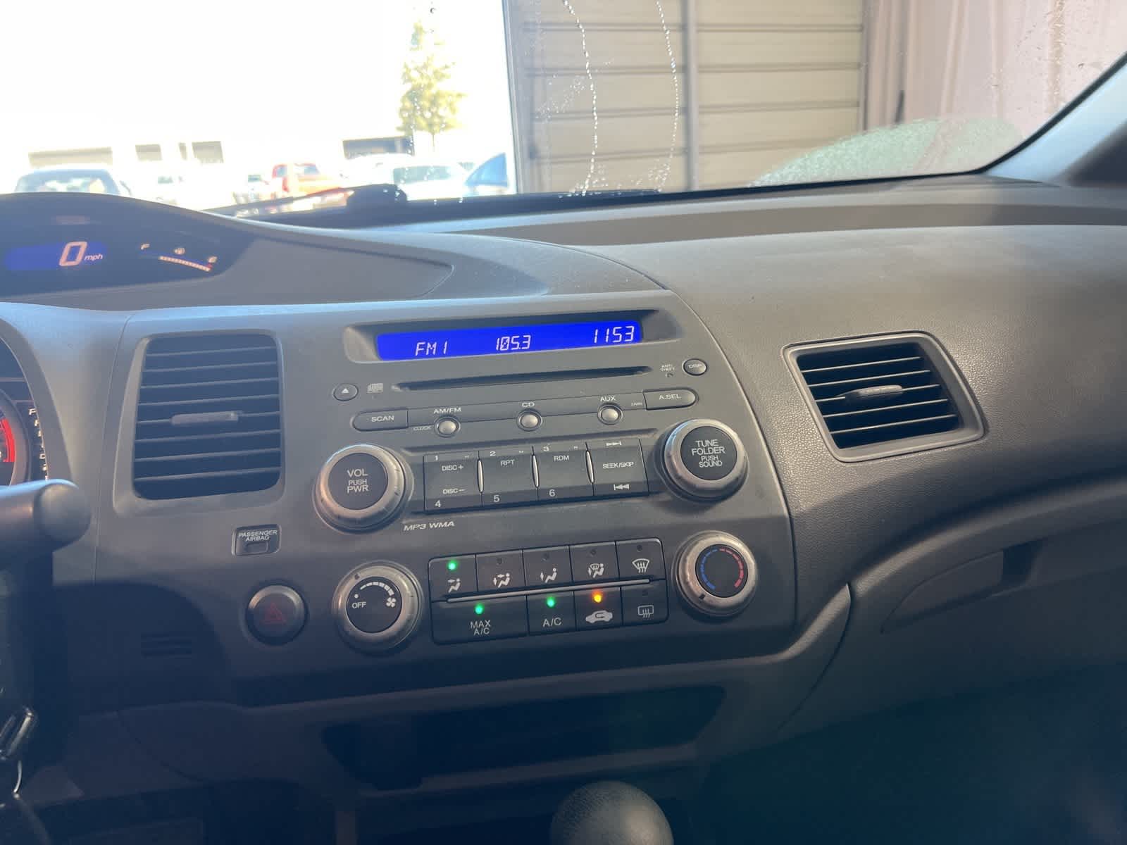 Thumbnail: 2011 Honda Civic - 19