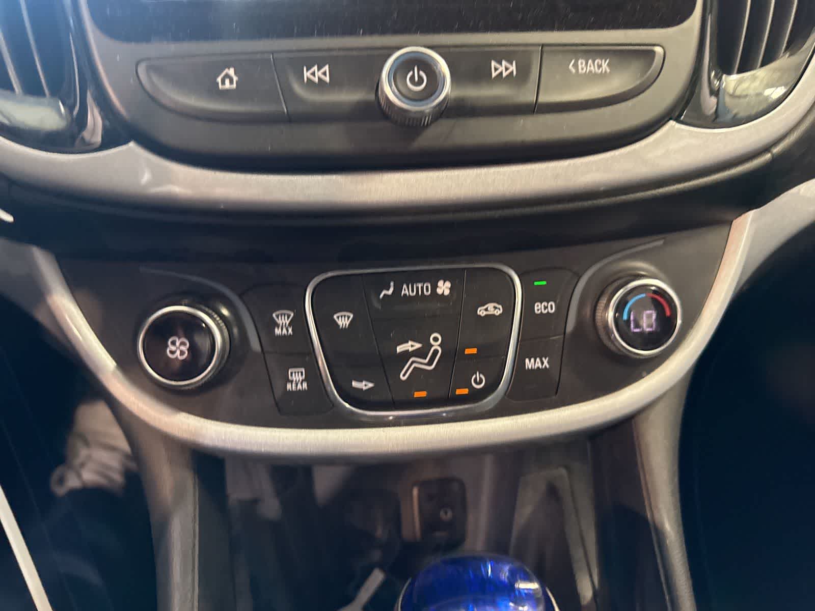 Thumbnail: 2017 Chevrolet Volt - 23