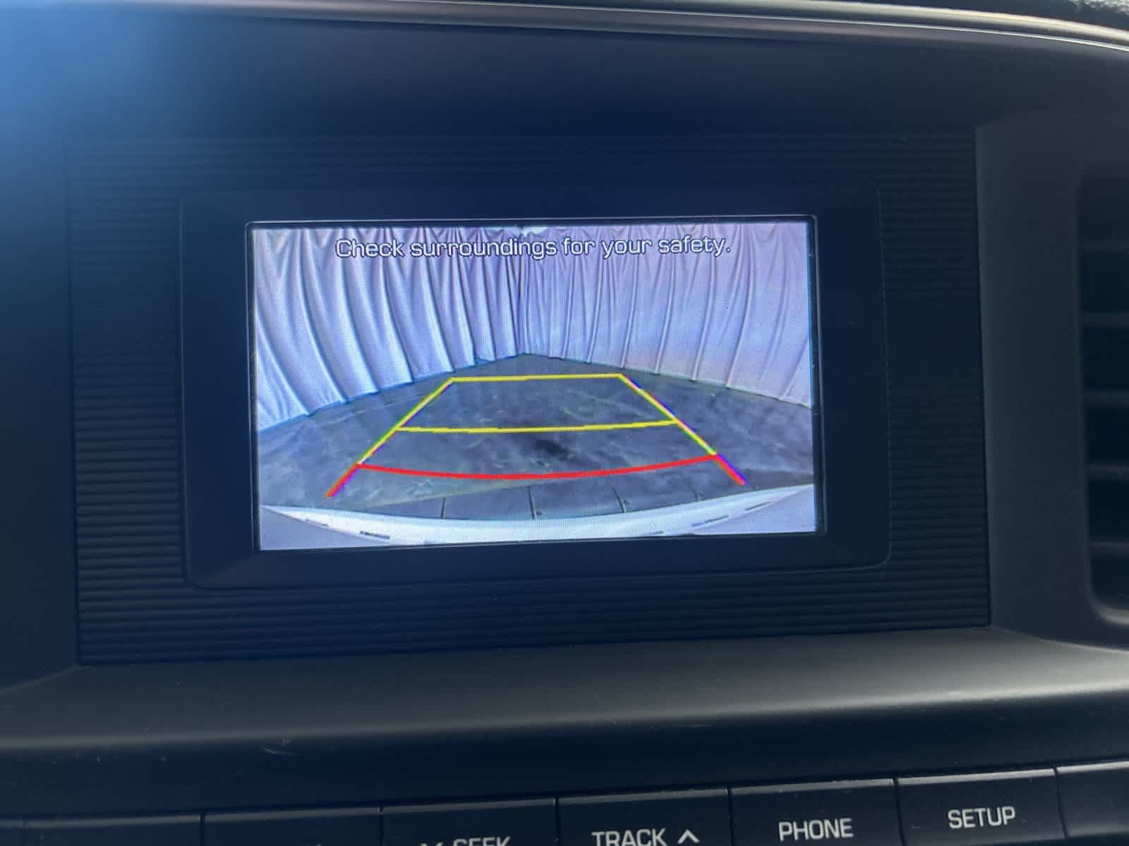 2020 Hyundai Elantra SE 23