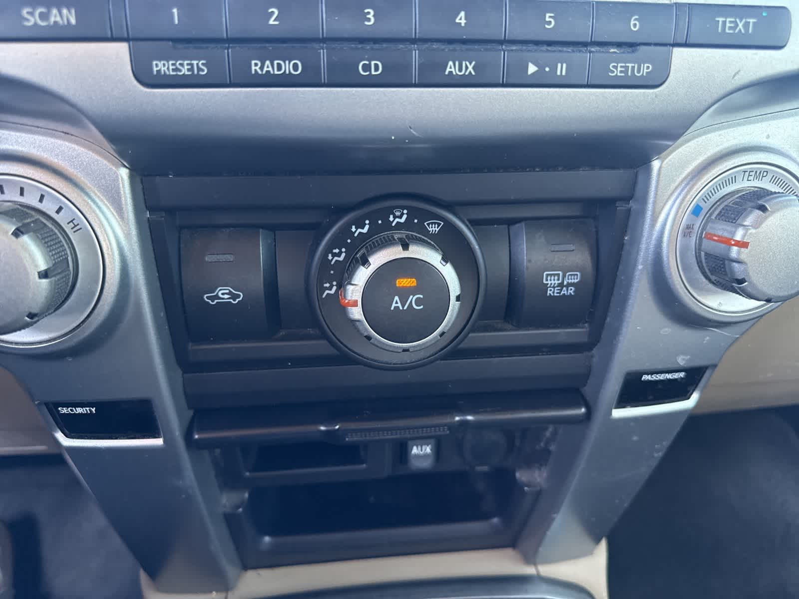 Thumbnail: 2012 Toyota 4Runner - 26