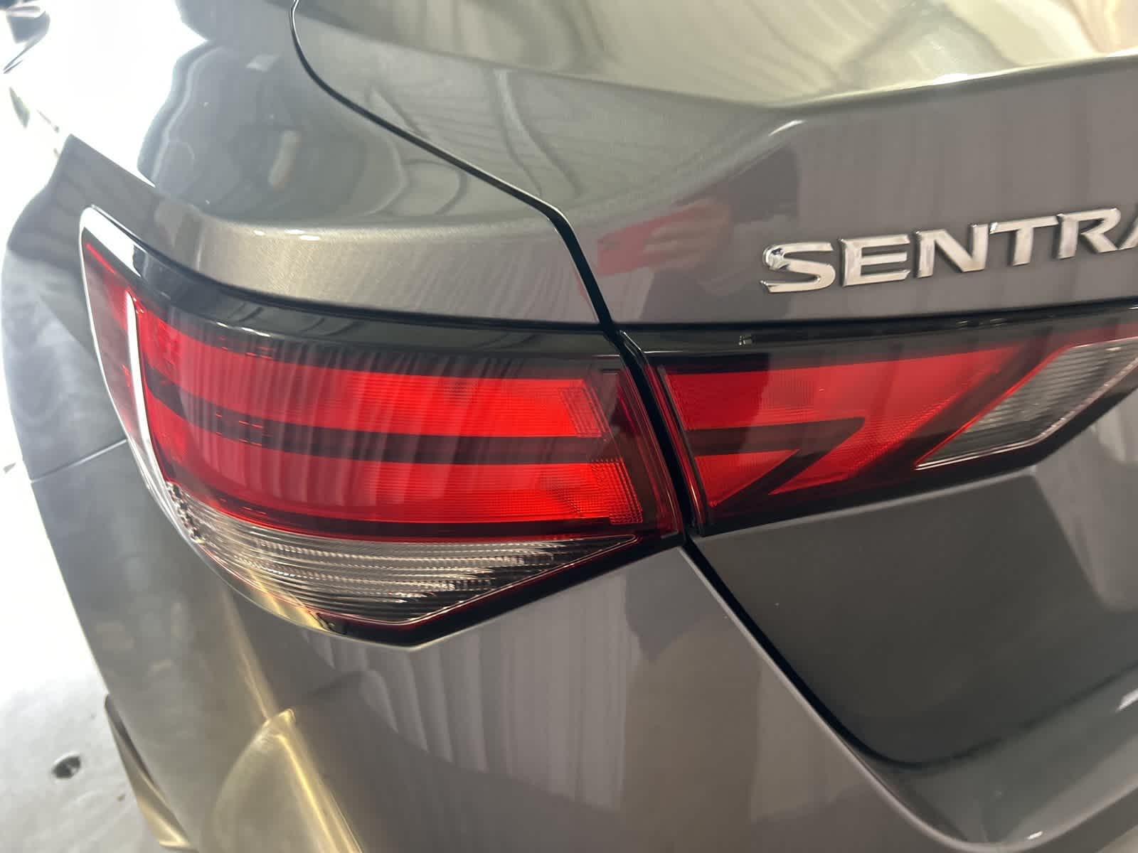 Thumbnail: 2020 Nissan Sentra - 12