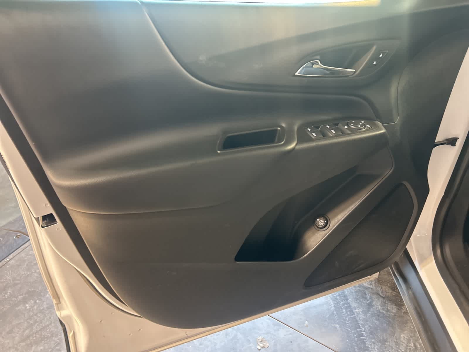 Thumbnail: 2024 Chevrolet Equinox - 24