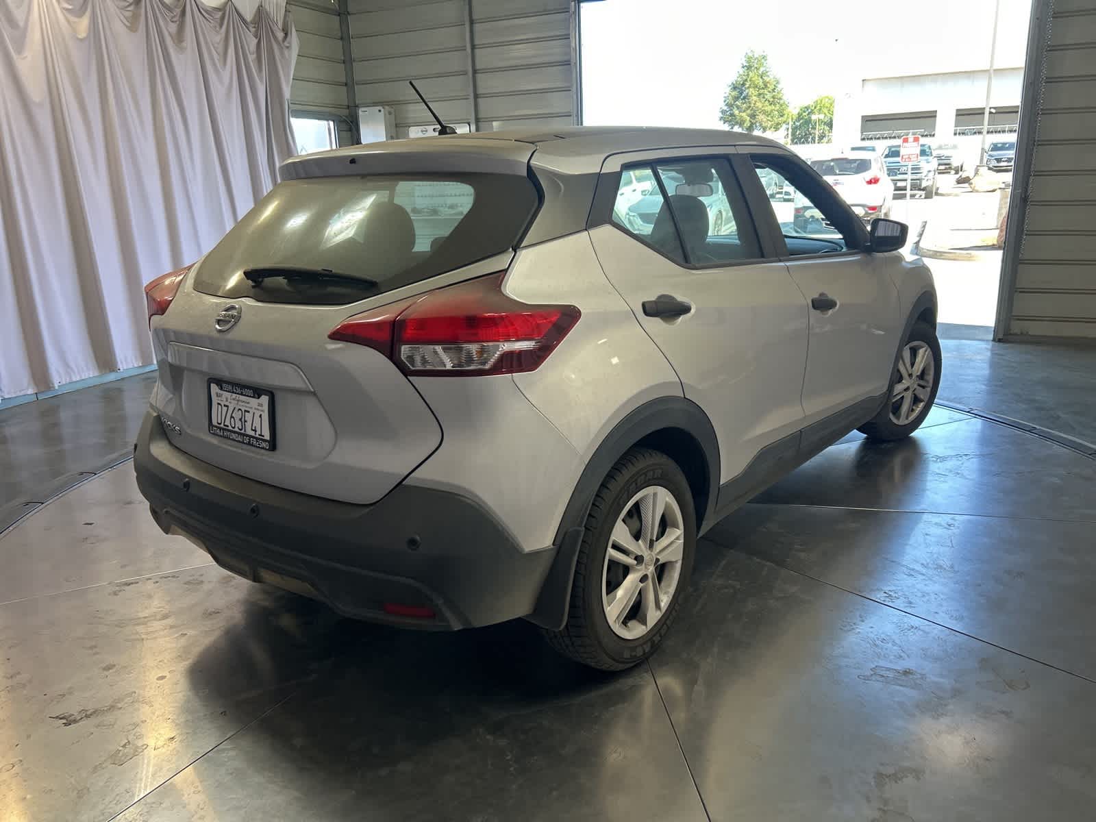 Thumbnail: 2020 Nissan Kicks - 8