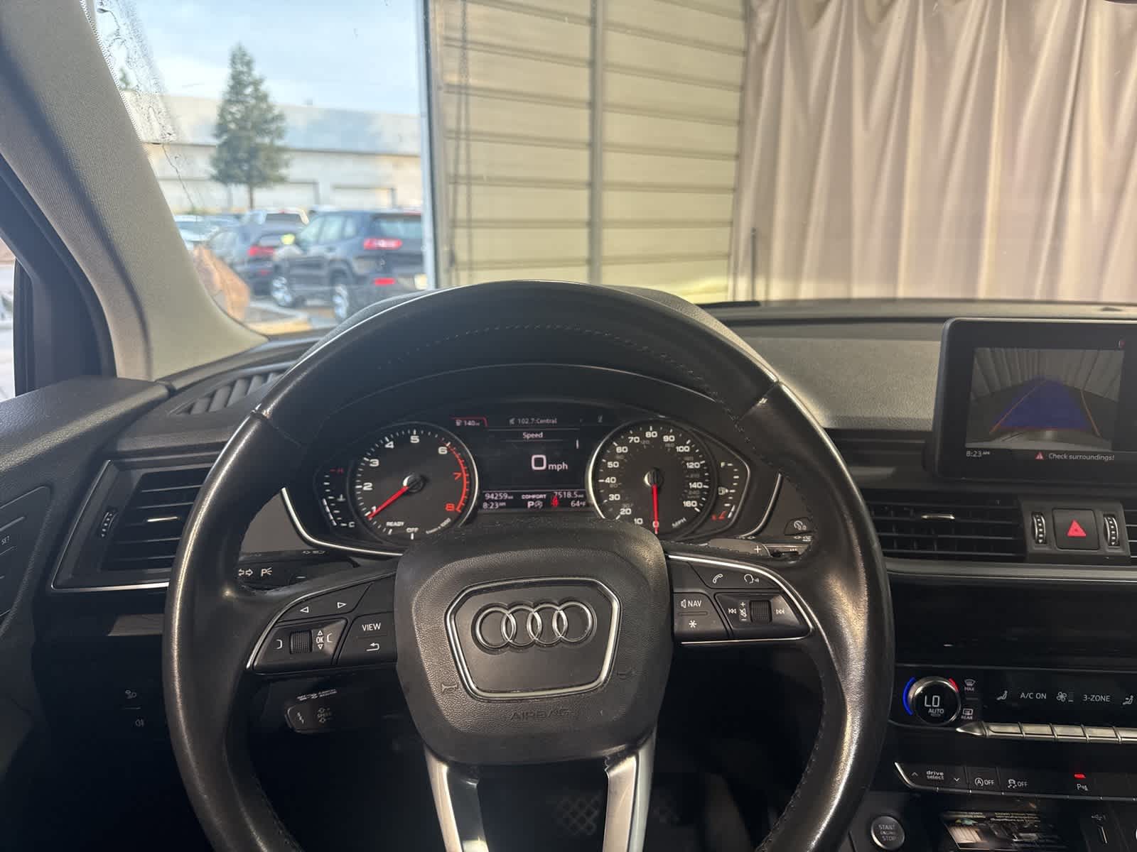 Thumbnail: 2020 Audi Q5 - 23