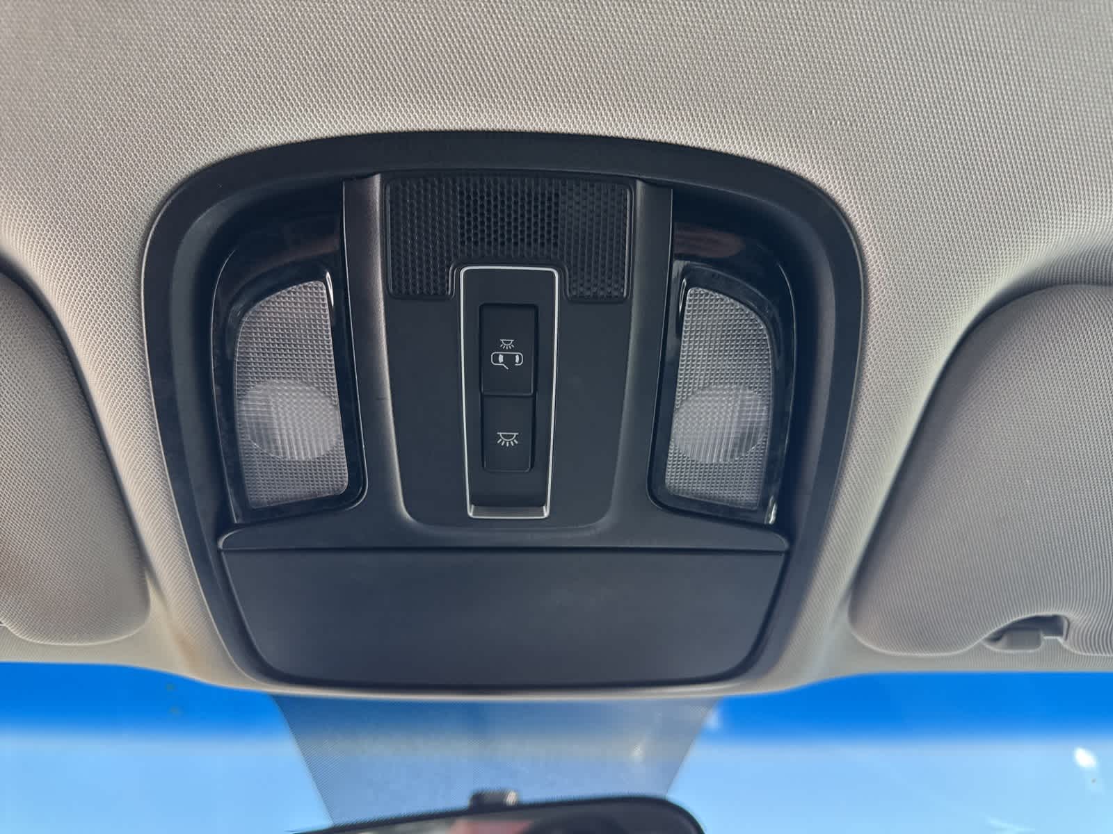 Thumbnail: 2020 Kia Sorento - 28