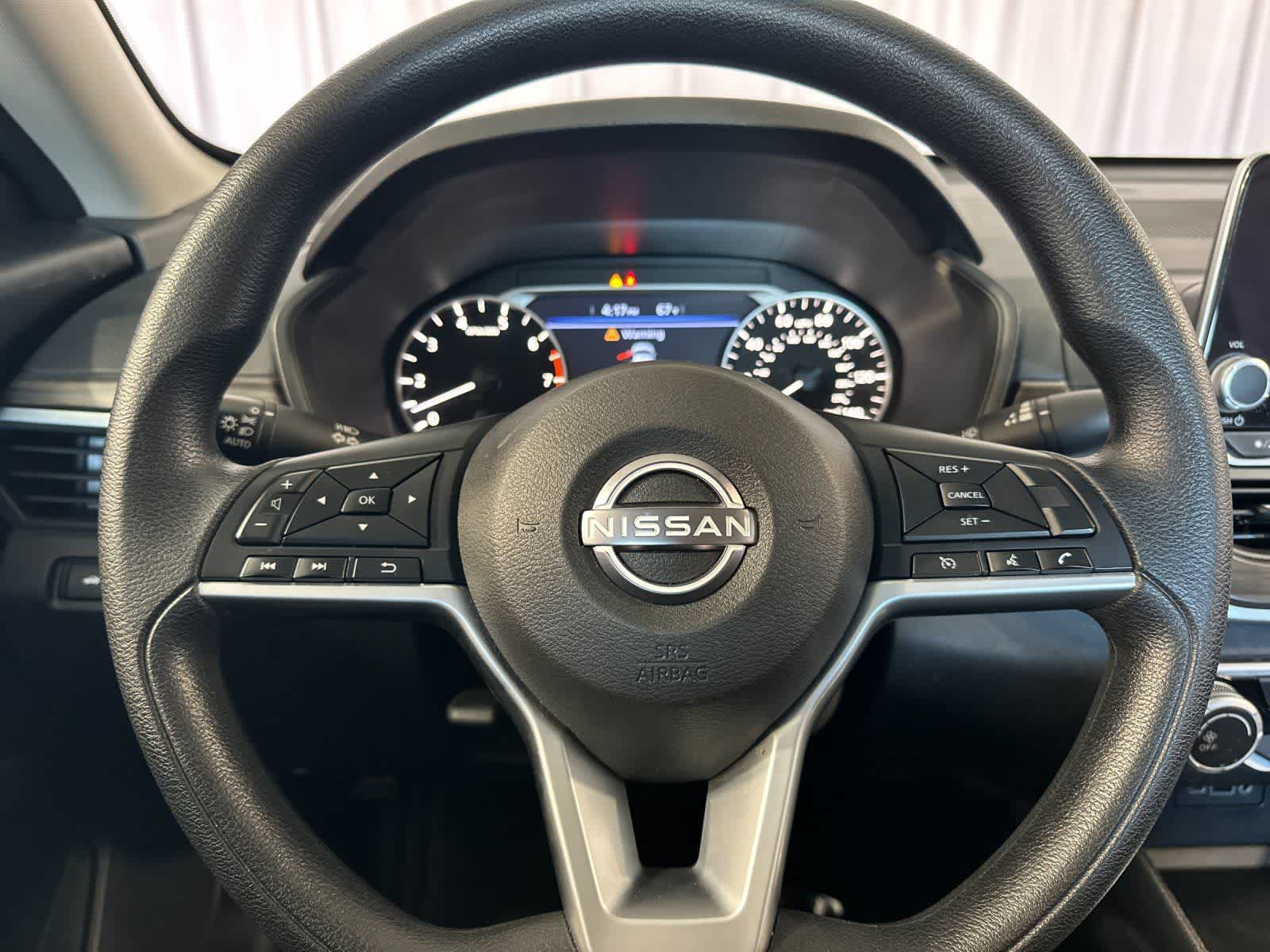 Thumbnail: 2025 Nissan Altima - 23