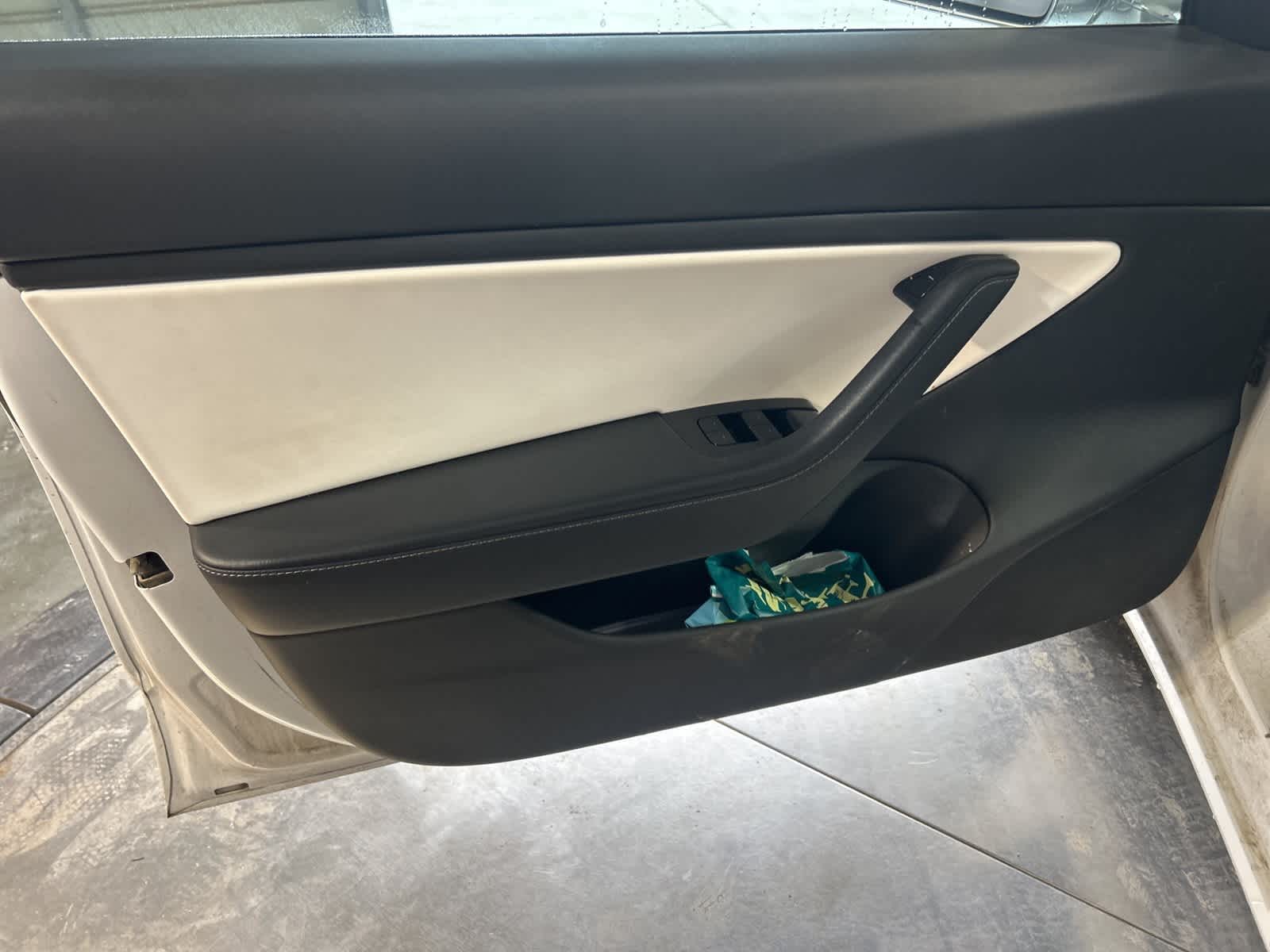 Thumbnail: 2018 Tesla Model 3 - 22