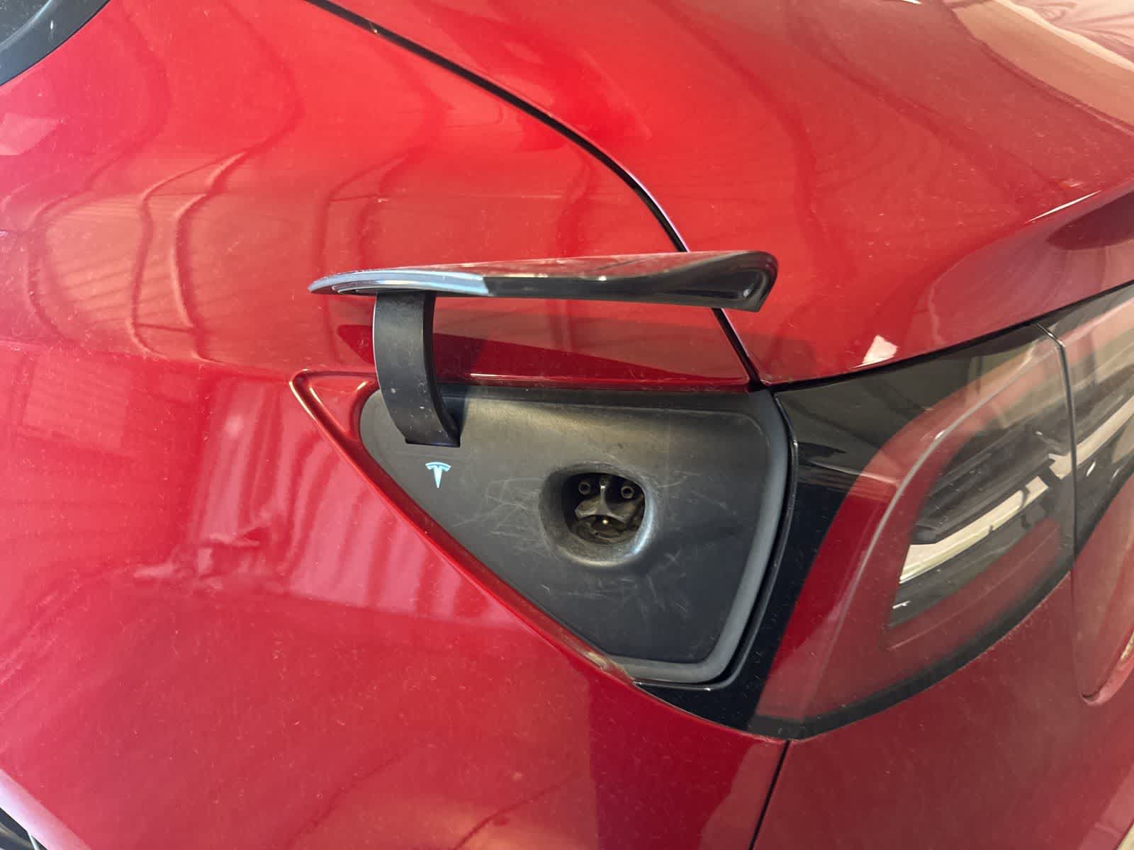 Thumbnail: 2023 Tesla Model 3 - 11