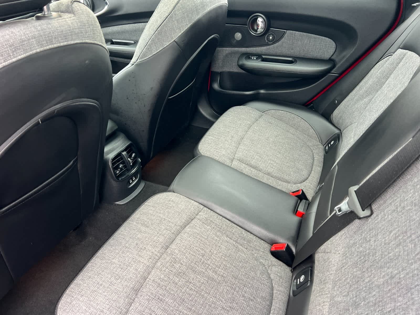 Thumbnail: 2021 MINI Cooper Clubman - 4