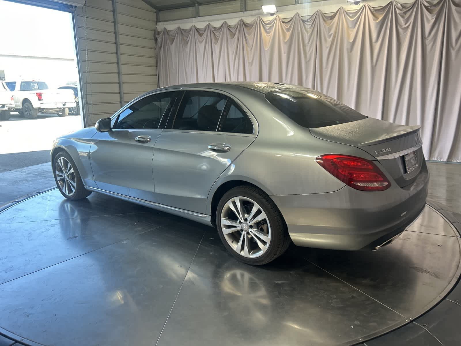 Thumbnail: 2015 Mercedes-Benz C-Class - 13