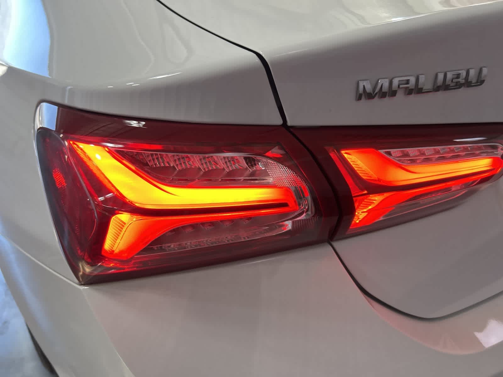 Thumbnail: 2022 Chevrolet Malibu - 14