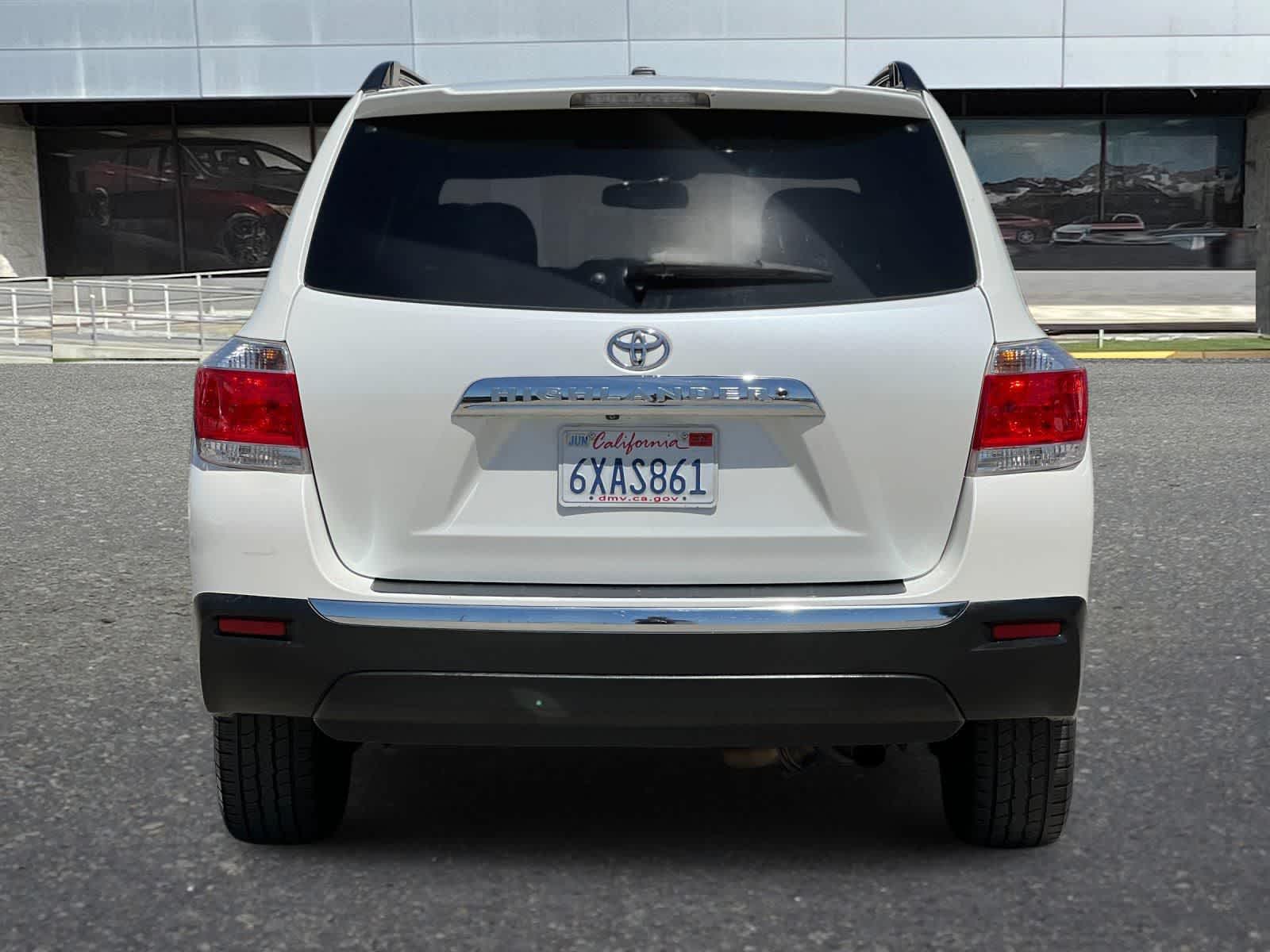 Thumbnail: 2012 Toyota Highlander - 8