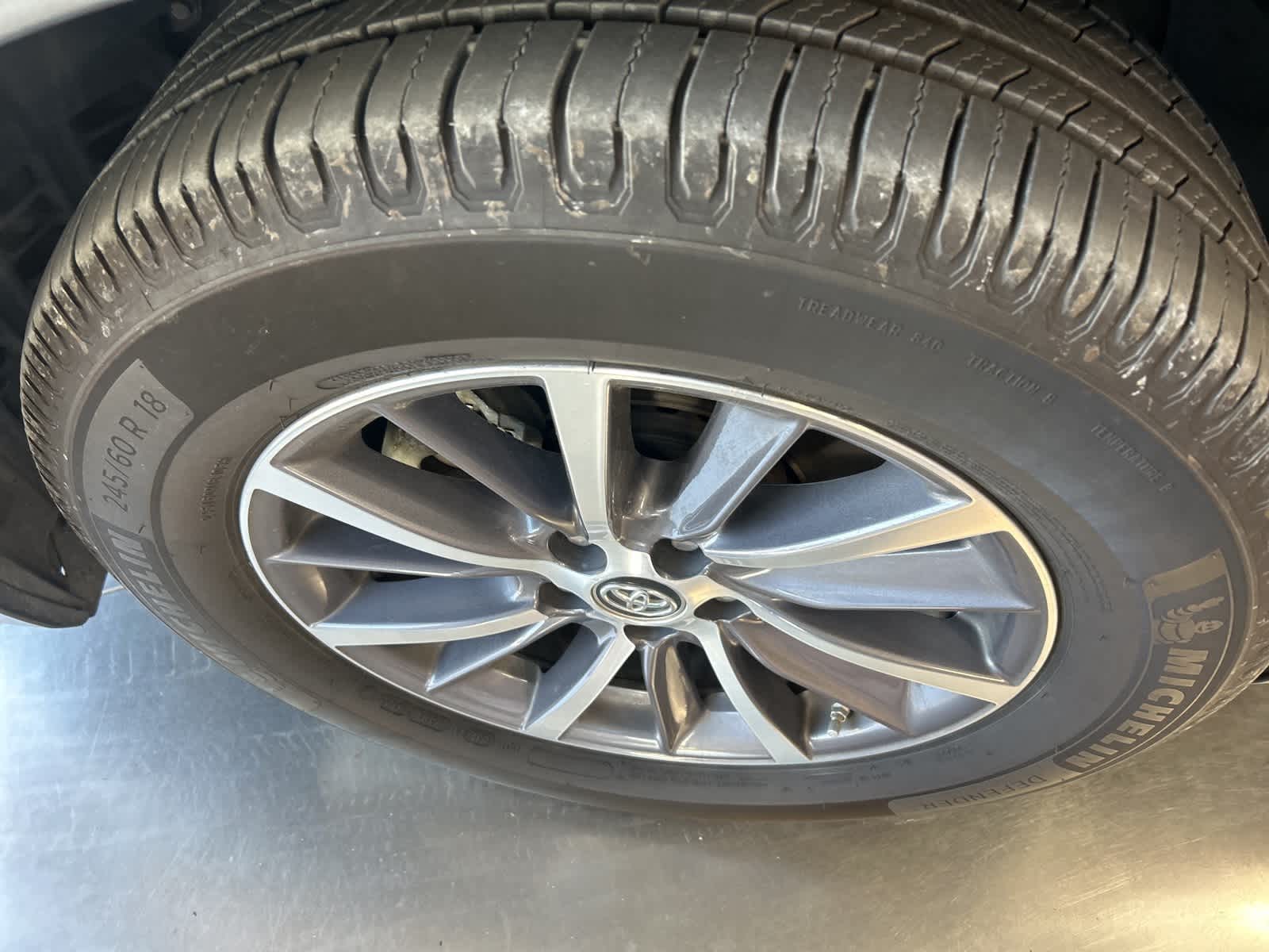 Thumbnail: 2019 Toyota Highlander - 19