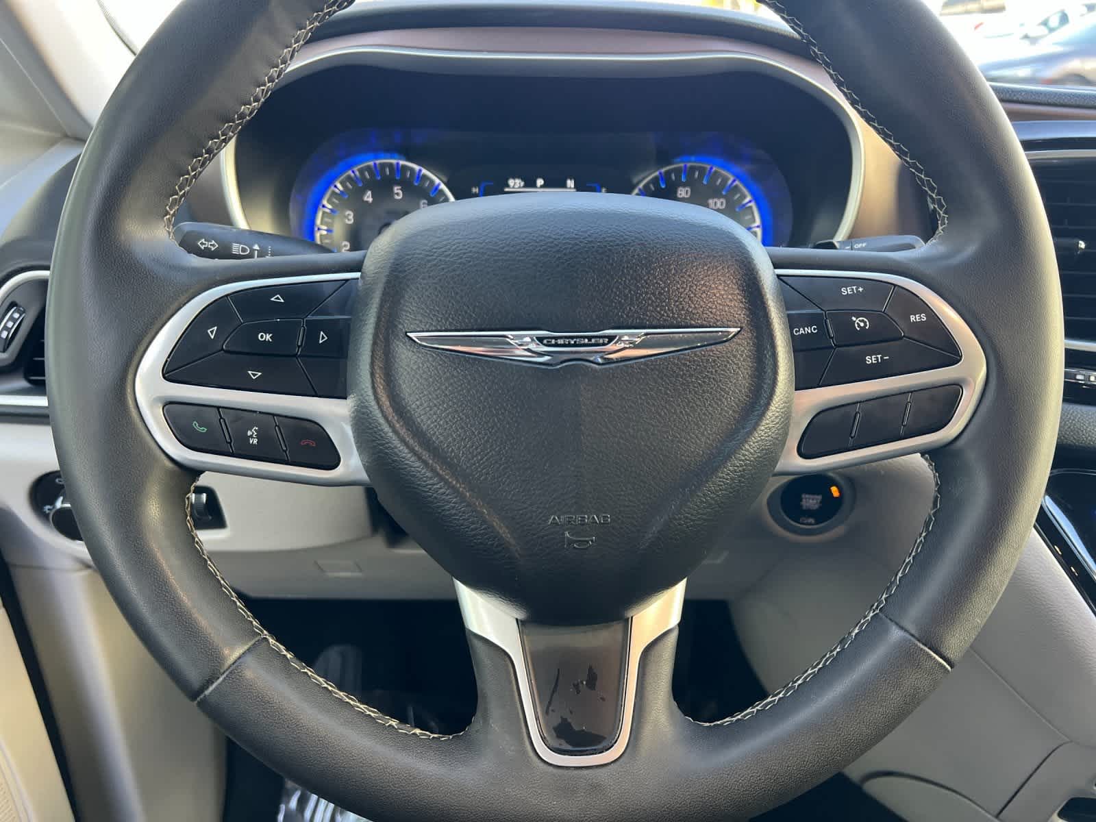 Thumbnail: 2023 Chrysler Voyager - 24