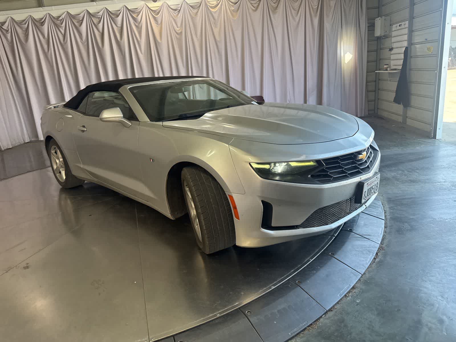Thumbnail: 2019 Chevrolet Camaro - 3