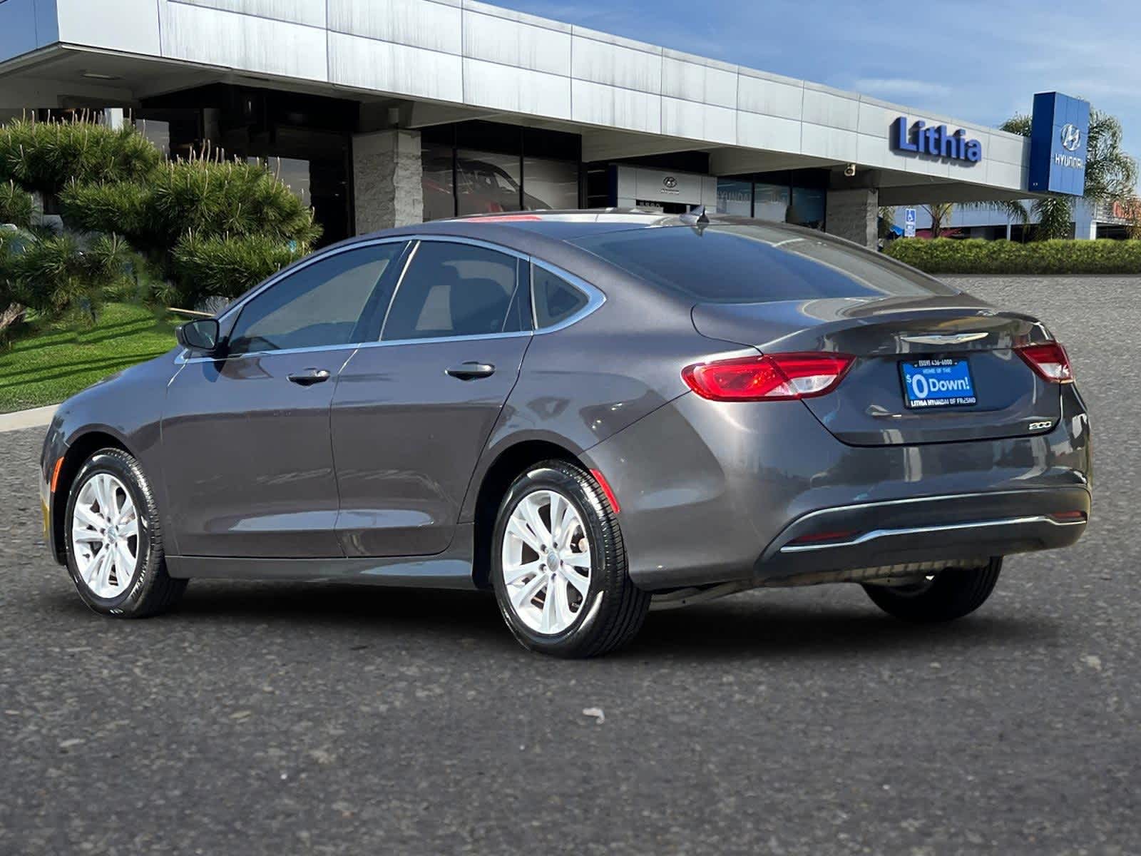 Thumbnail: 2016 Chrysler 200 - 6