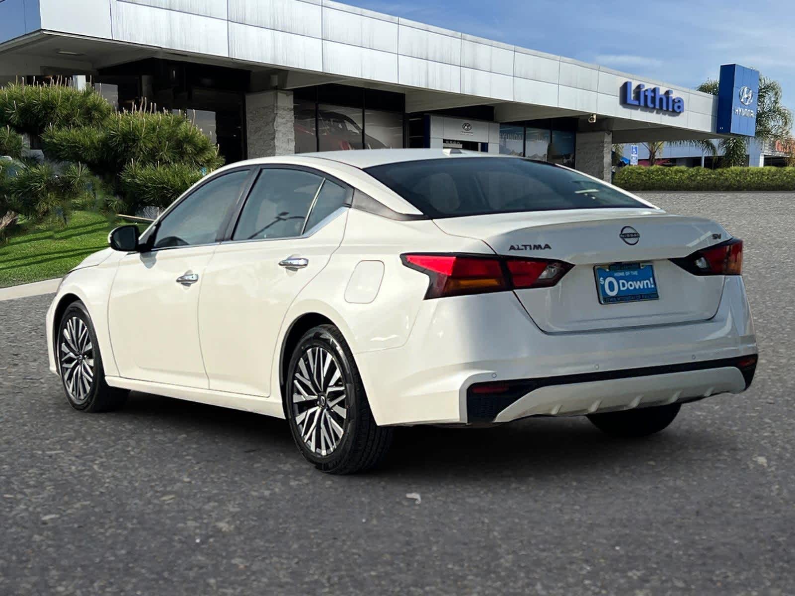 Thumbnail: 2023 Nissan Altima - 7