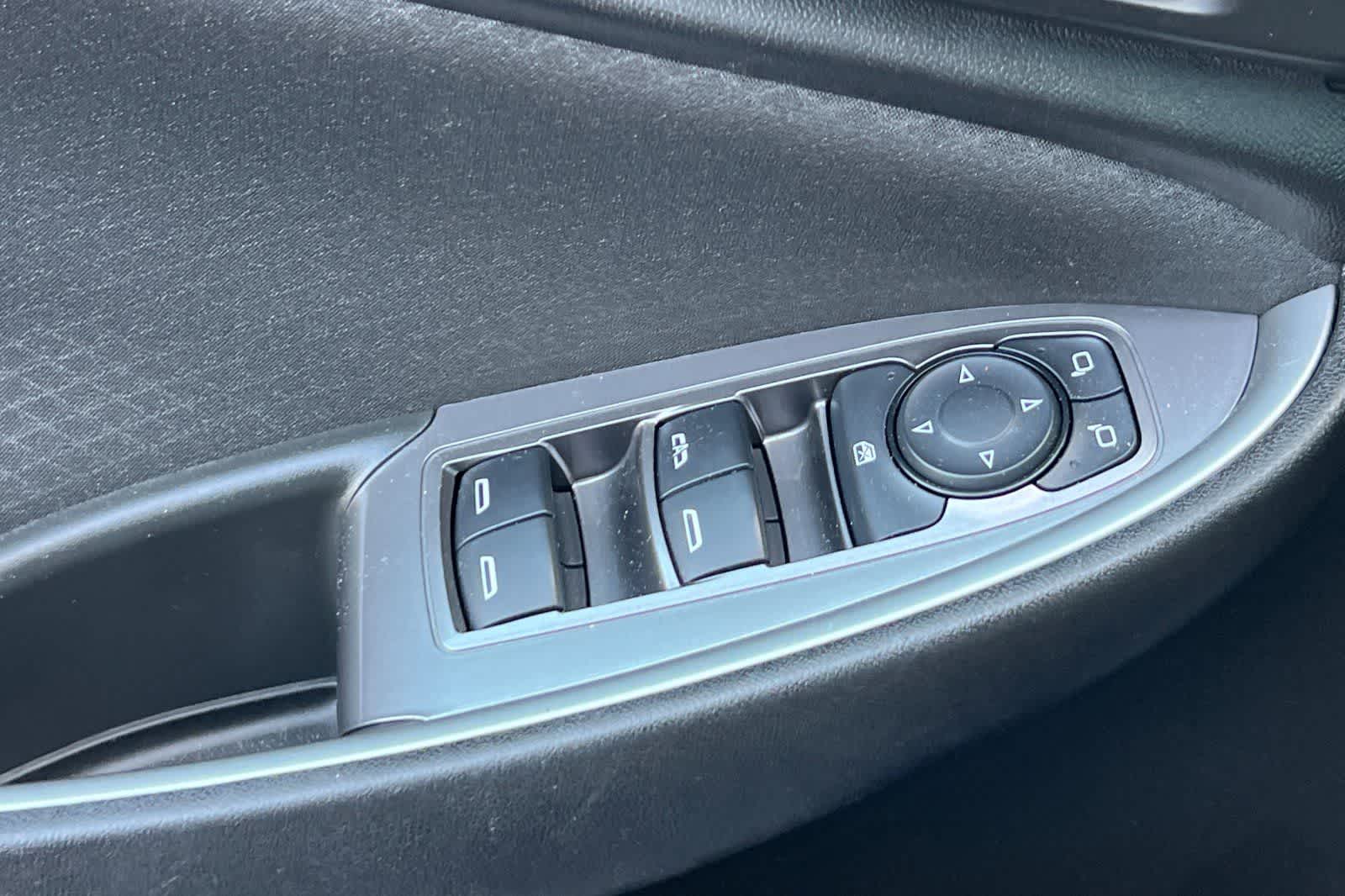 Thumbnail: 2023 Chevrolet Malibu - 11