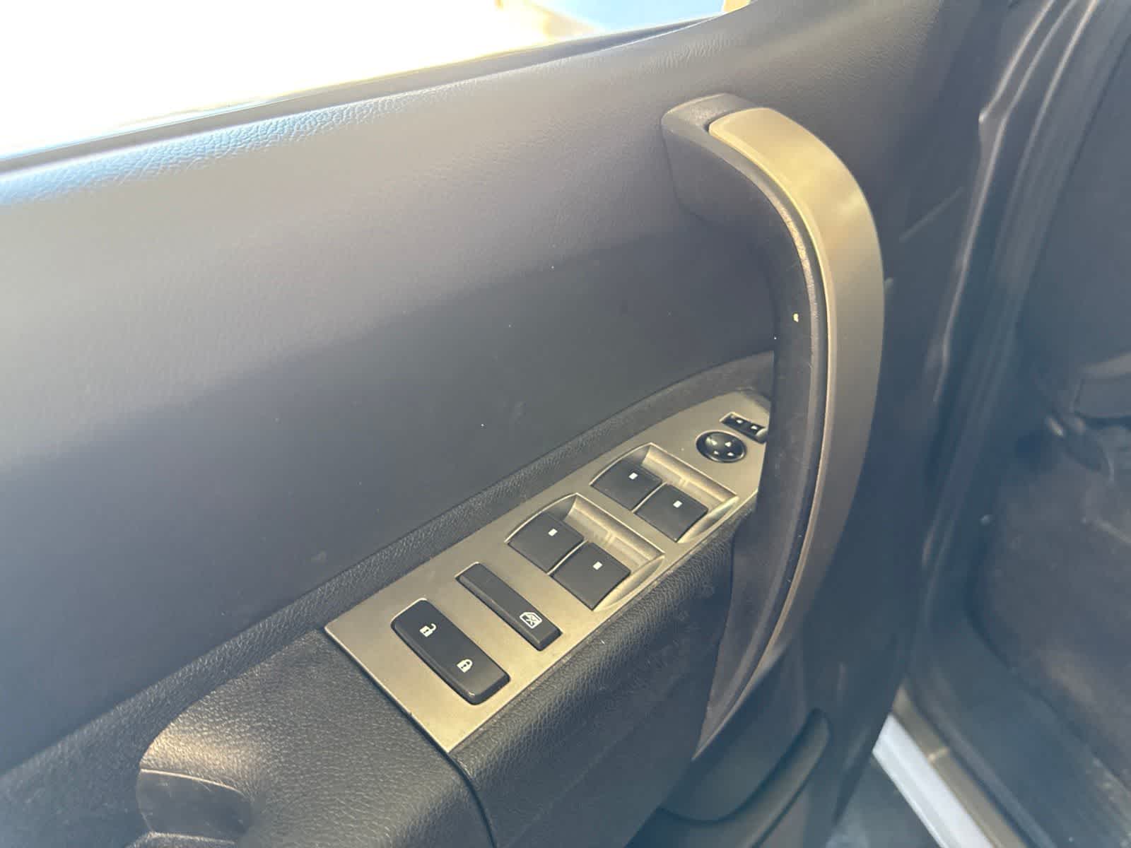Thumbnail: 2013 Chevrolet Silverado 1500 - 19