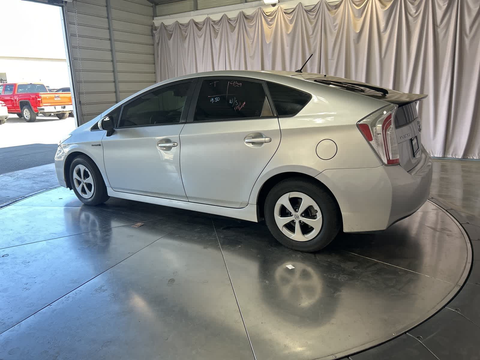 Thumbnail: 2015 Toyota Prius - 15