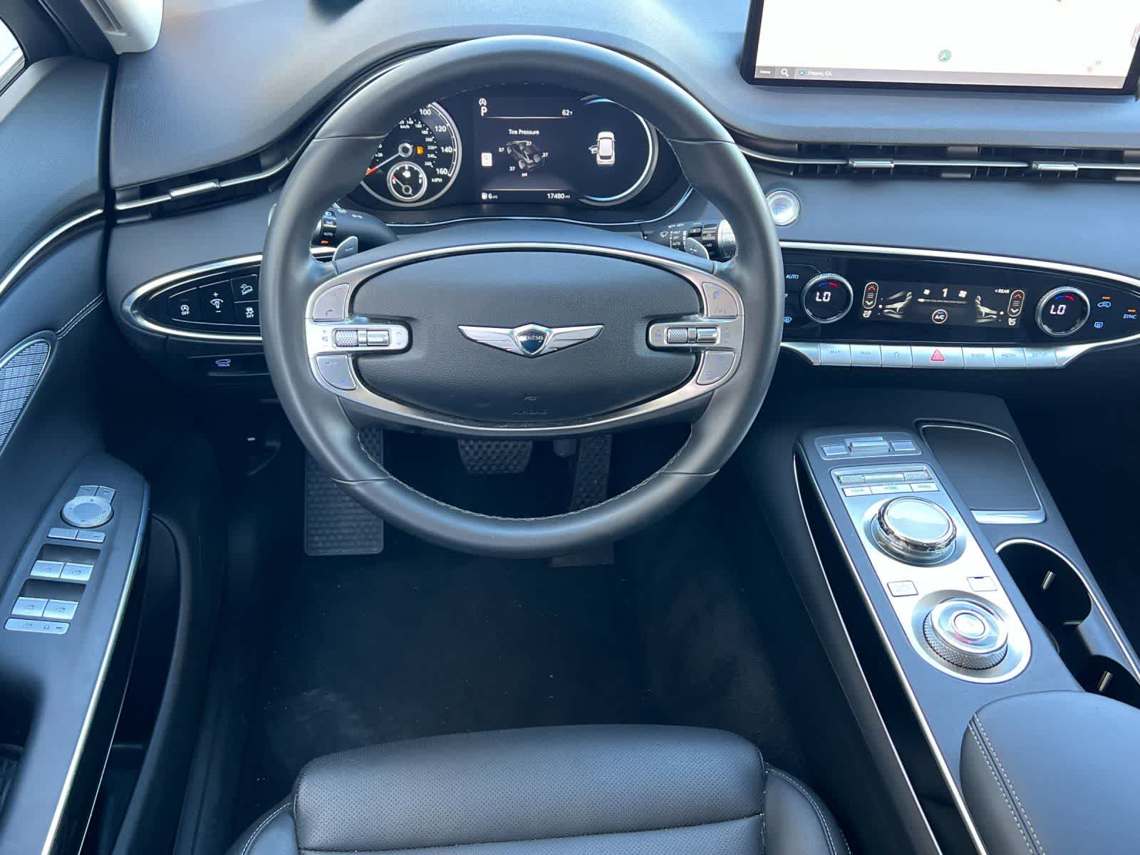 Thumbnail: 2025 Genesis GV70 - 15