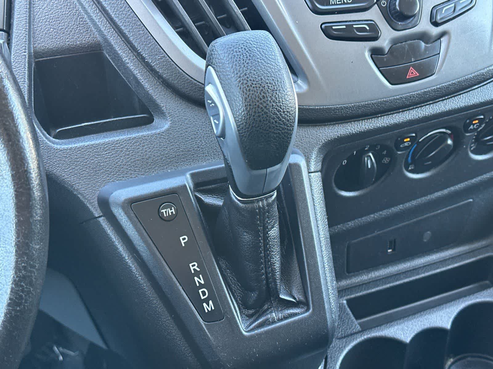 Thumbnail: 2017 Ford Transit Series - 23