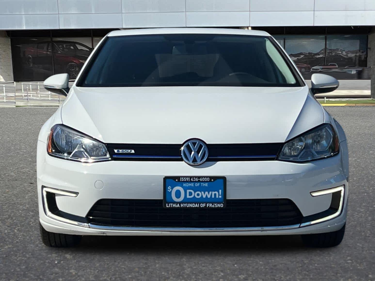 Thumbnail: 2016 Volkswagen e-Golf - 10
