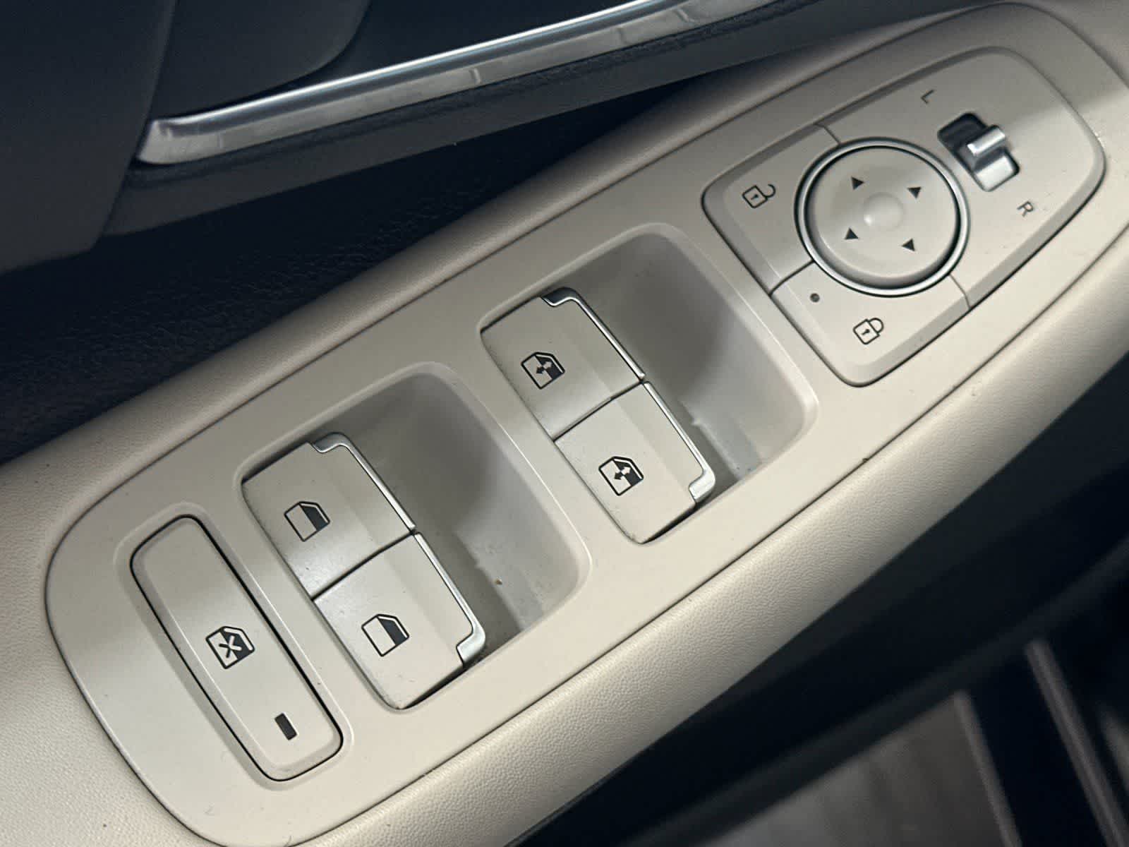 Thumbnail: 2023 Hyundai Sonata - 13