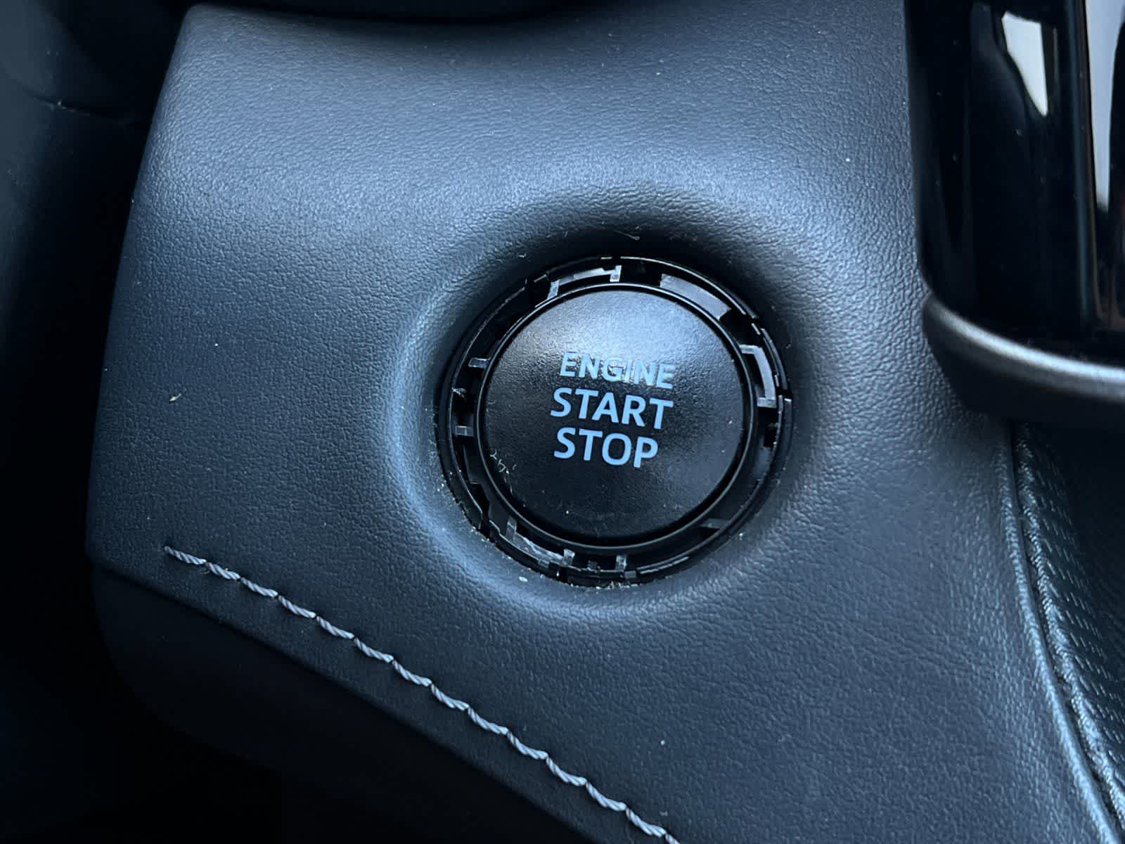 Thumbnail: 2021 Toyota Highlander - 25