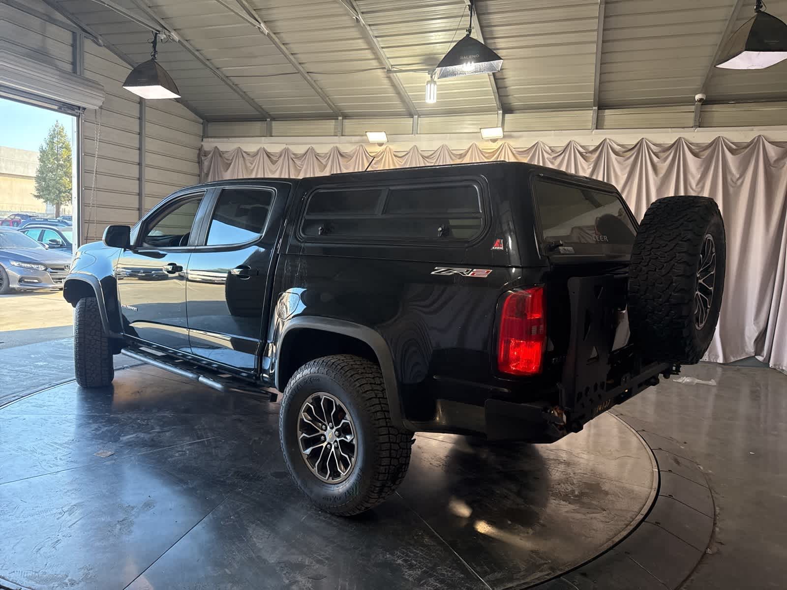 Thumbnail: 2018 Chevrolet Colorado - 7